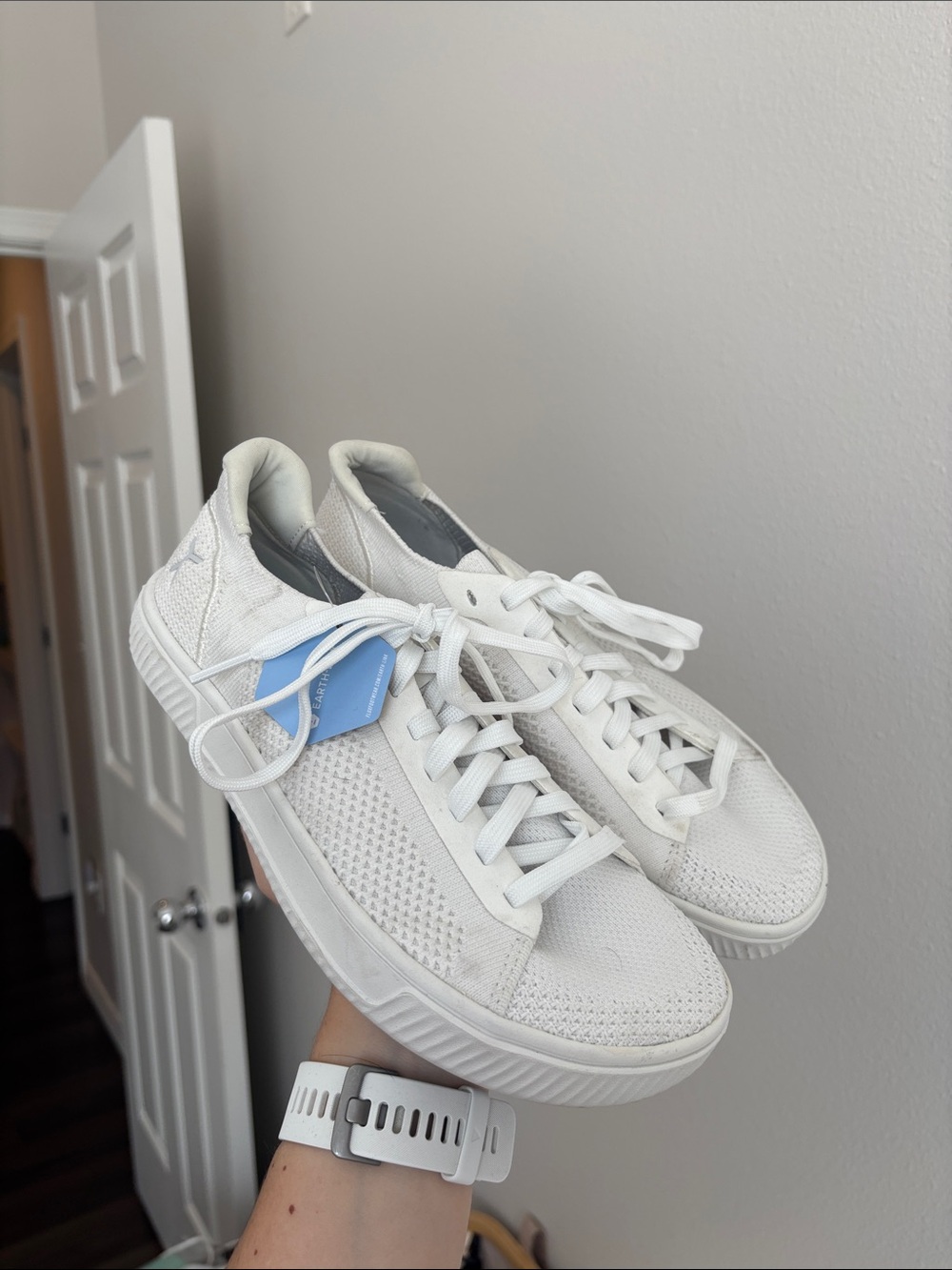 Flux Adapt Trainer White Athletic Knit Barefoot Shoe Sneaker Womens Size 8 US